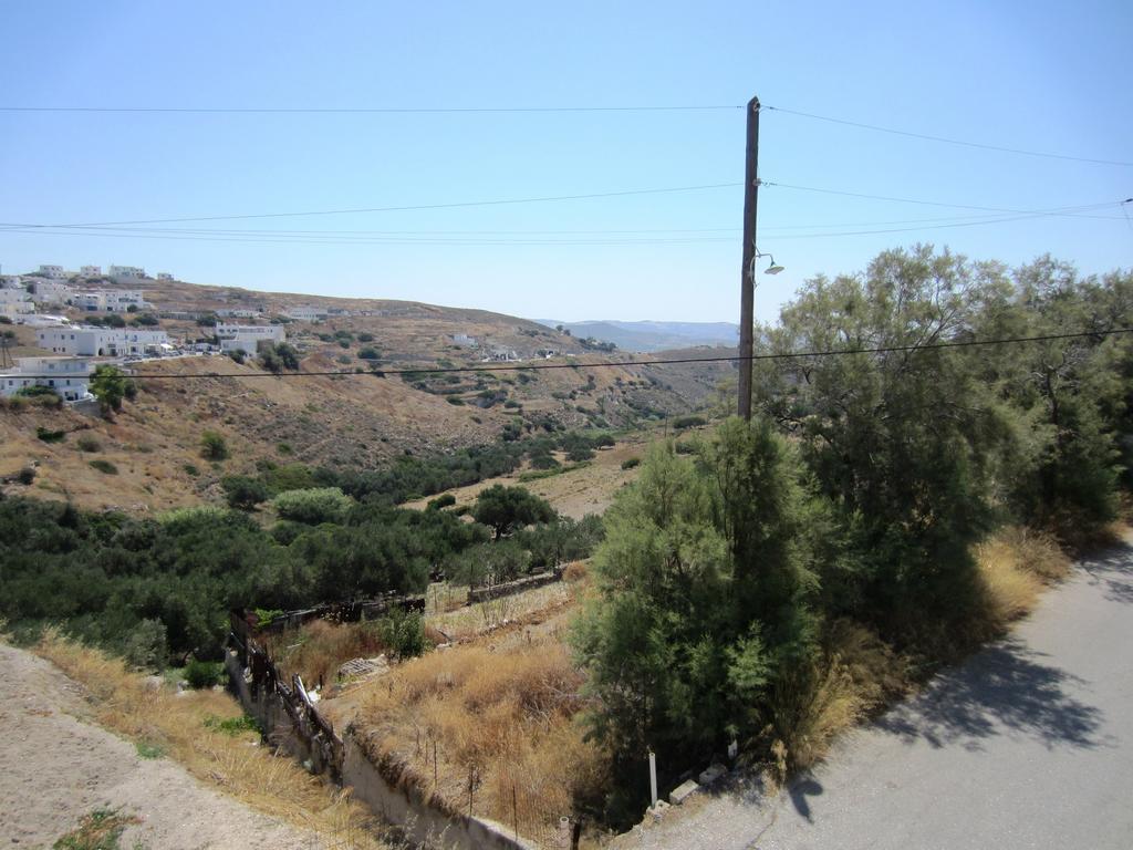 Katerina Apartments Triovasalos Bagian luar foto